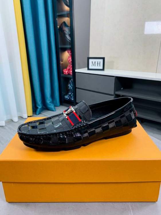 Picture of Louis Vuitton Shoes _SKULVsz38-44mnf036412057